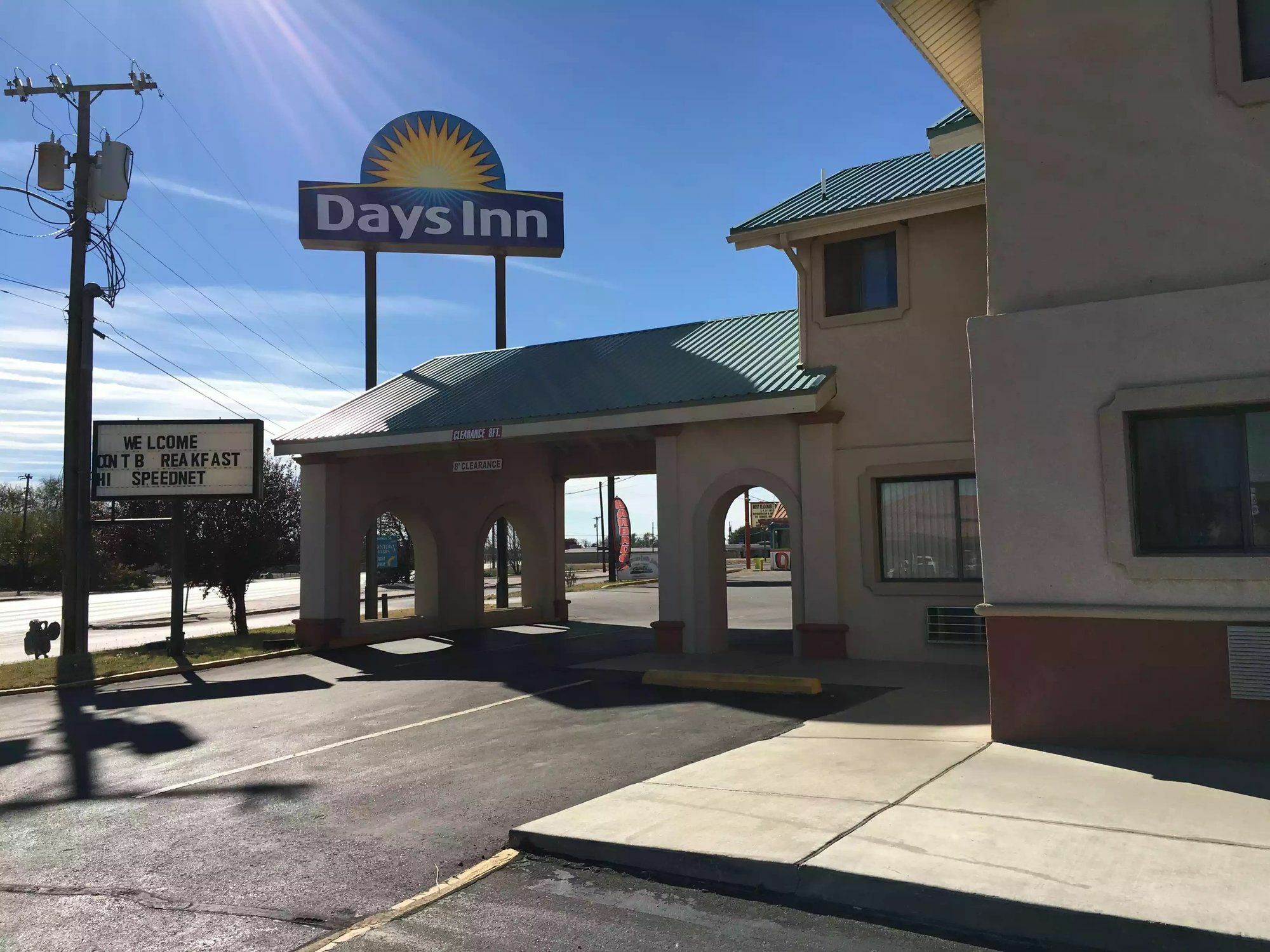 Days Inn By Wyndham Гоббс Екстер'єр фото